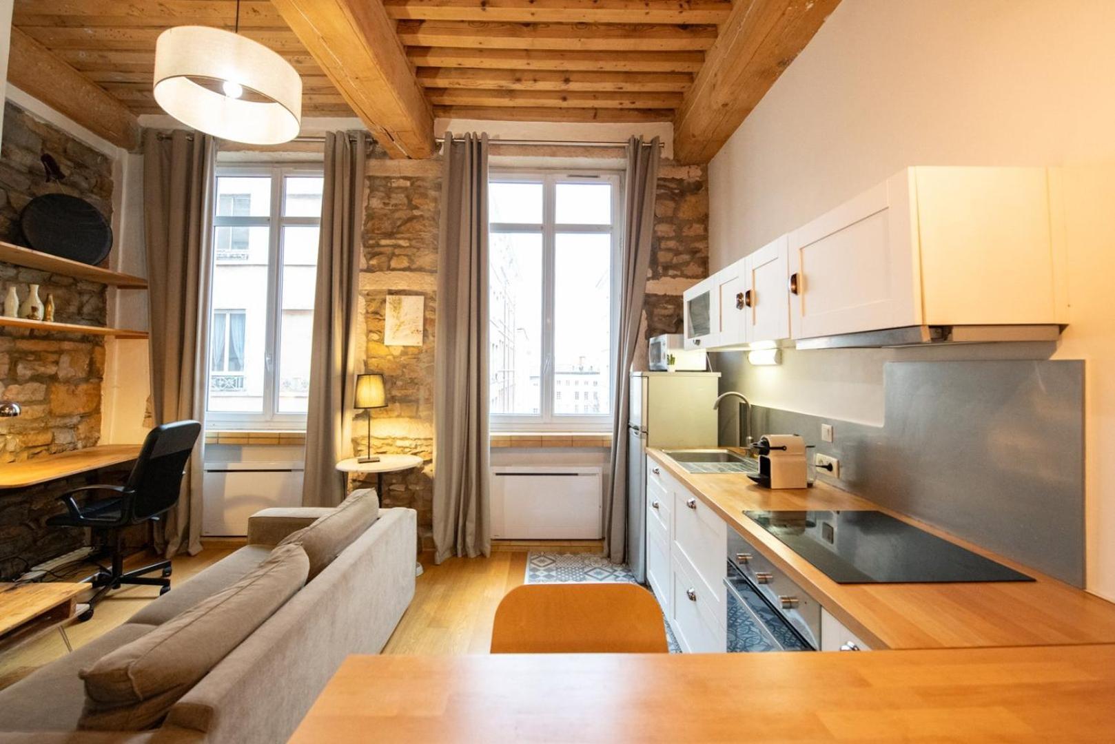 Le Petit Imbert - Studio Chaleureux Et Cozy ลียง ภายนอก รูปภาพ