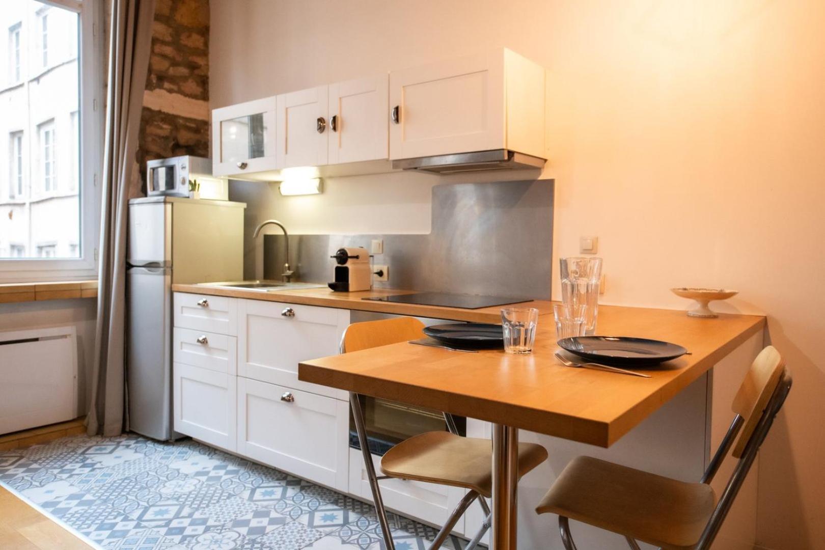 Le Petit Imbert - Studio Chaleureux Et Cozy ลียง ภายนอก รูปภาพ
